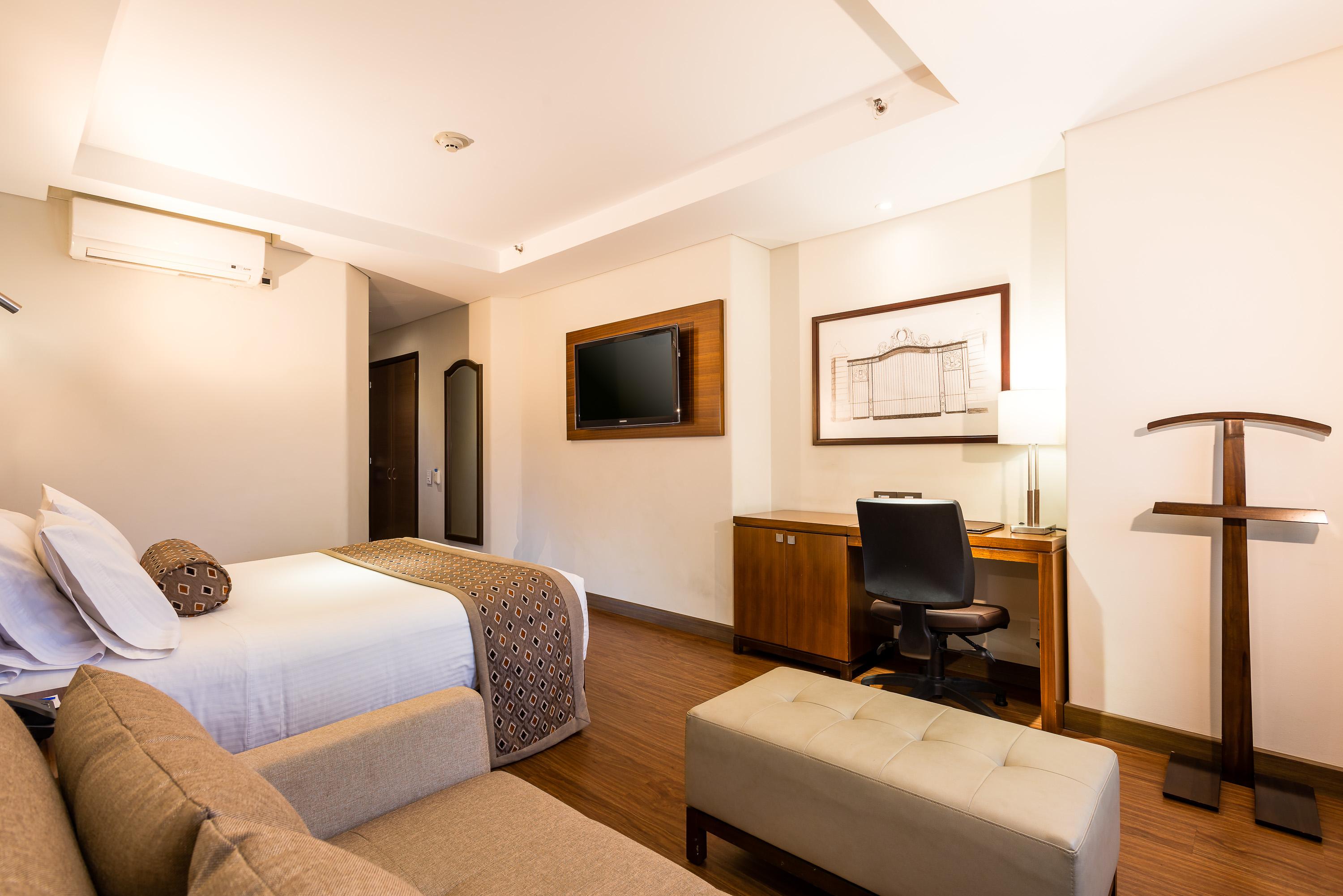 Hotel Dann Carlton Bogota Exterior photo A room at the hotel