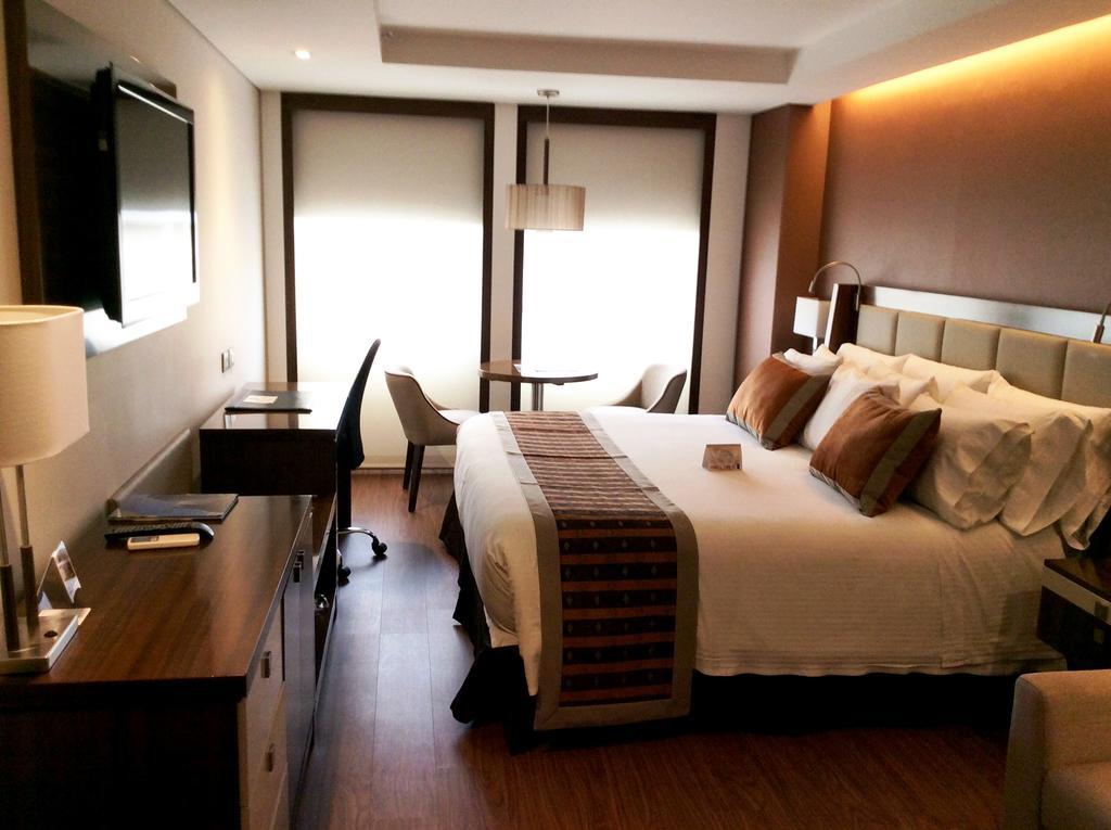 Hotel Dann Carlton Bogota Exterior photo A room at the hotel